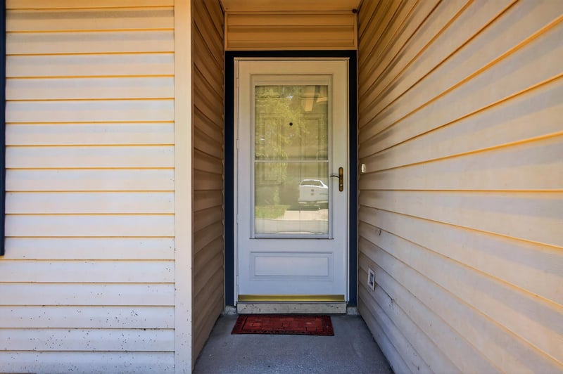 Photo 4 of 7987 Winterwood Ln, Jacksonville, FL 32210, photographed by Megapixeler
