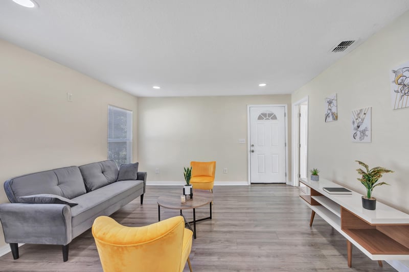Photo 8 of 432 Tallulah Ave, Jacksonville, FL 32208, photographed by Megapixeler