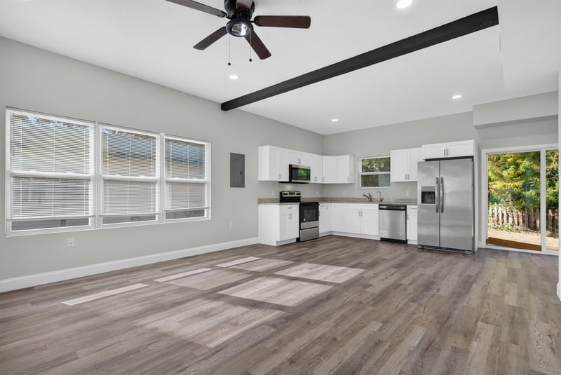Open-concept living and kitchen space, photographed by Megapixeler on Lem Turner Rd, Jacksonville