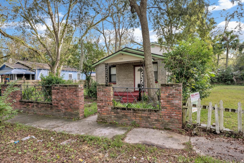 Photo 5 of 1722 W 30th St, Jacksonville, FL 32209, photographed by Megapixeler