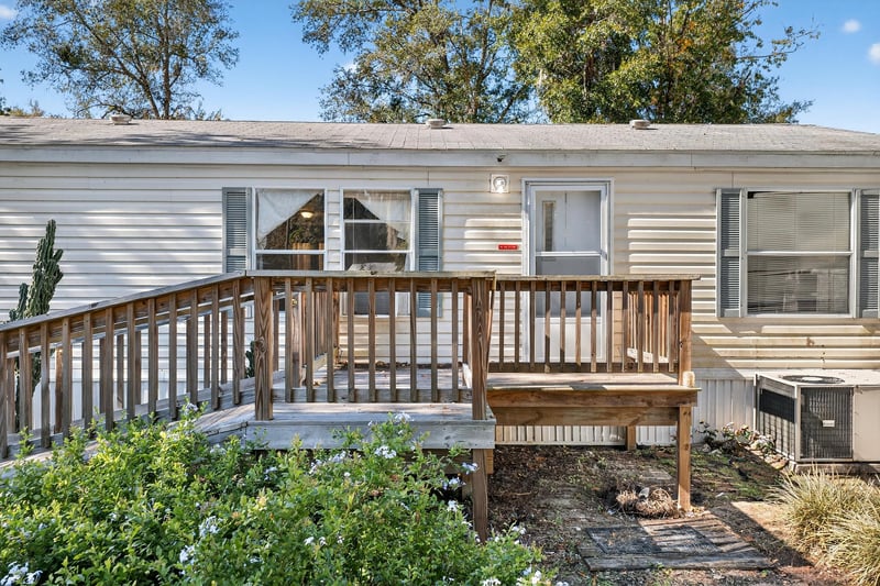 Photo 8 of 149 Sportsman Rd, Satsuma, FL 32189, photographed by Megapixeler