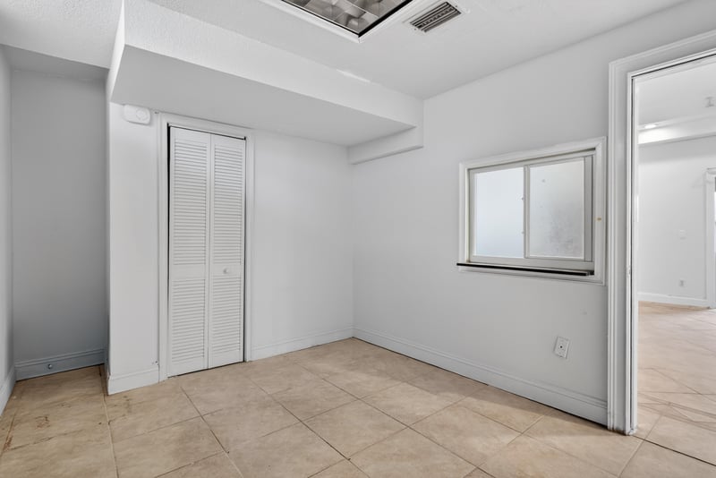 Photo 31 of 5933 Green Hill Ln, Jacksonville, FL 32211, photographed by Megapixeler
