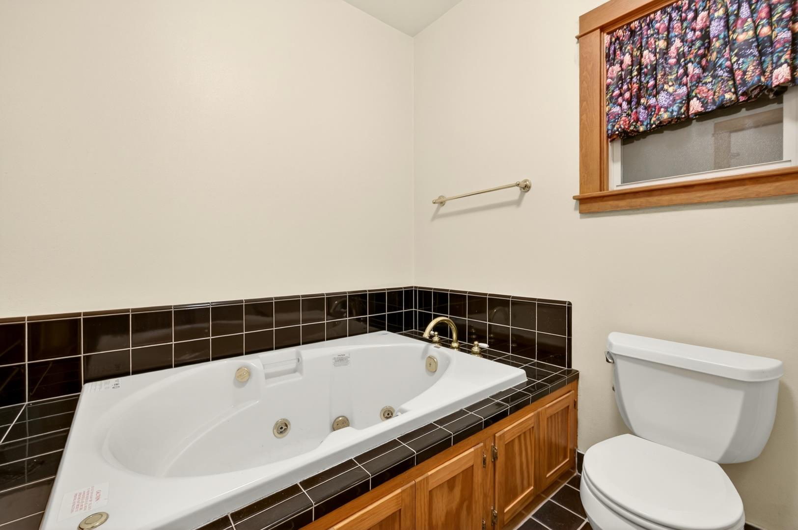 435 N Alta Ave, photo 50