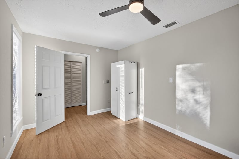 Photo 9 of 8112 Devoe St, Jacksonville, FL 32220, photographed by Megapixeler