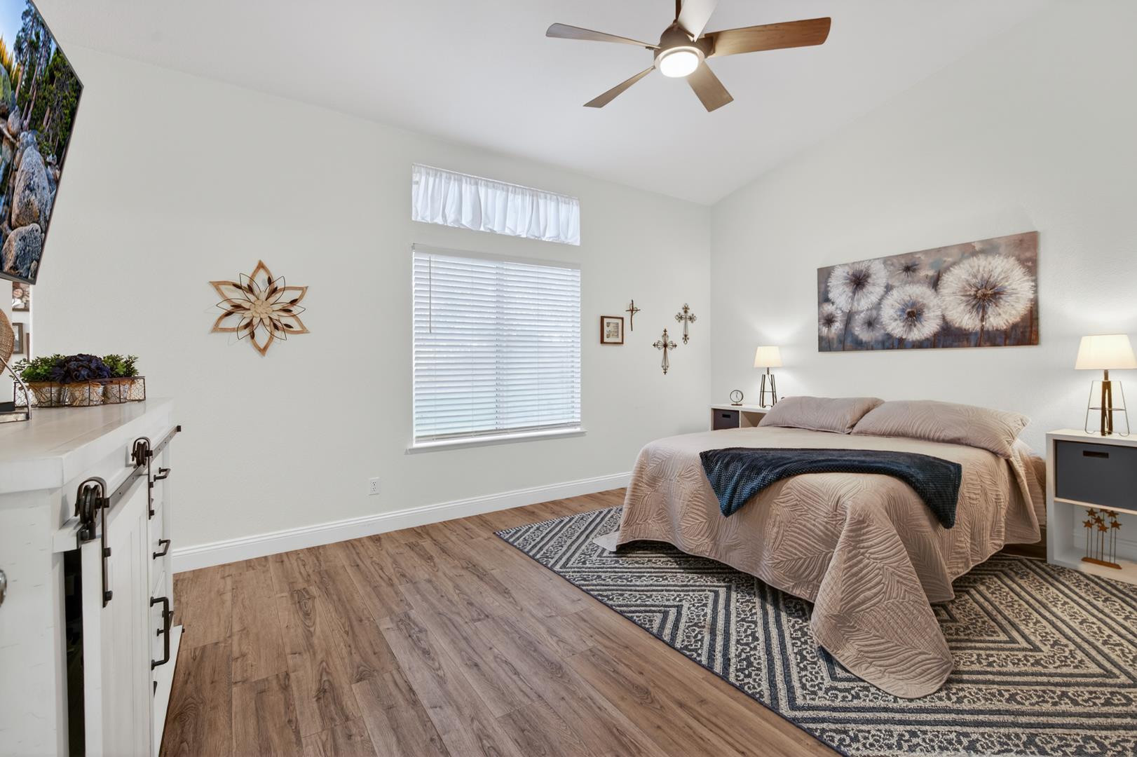 8652 N Sierra Vista Ave, photo 26