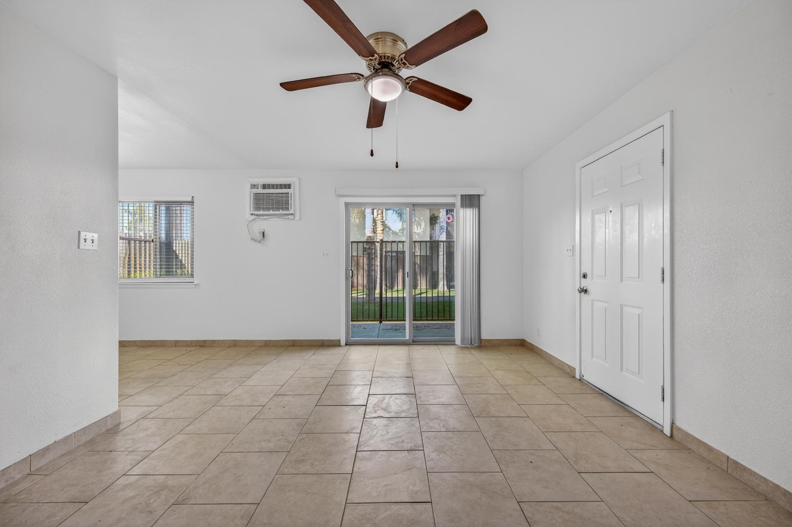 1348 E San Bruno Ave, photo 17