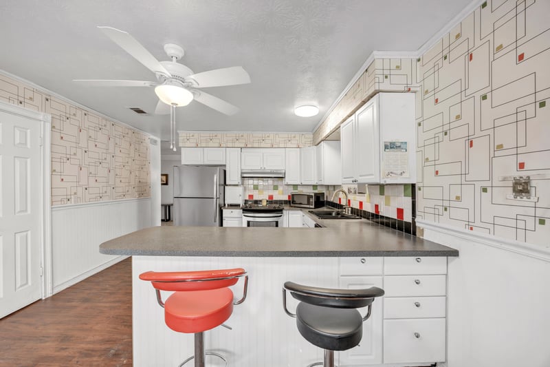 Photo 13 of 5676 Flagstaff Rd, Jacksonville, FL 32207, photographed by Megapixeler