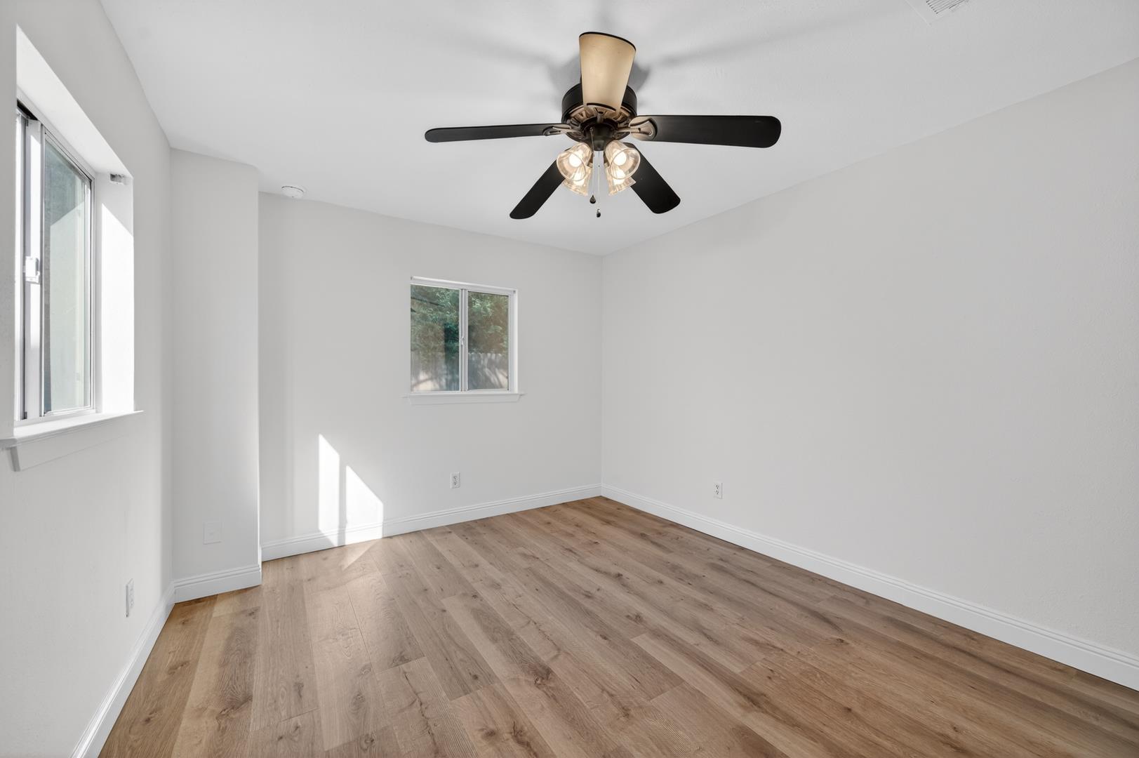 10291 N Whitney Ave., photo 34