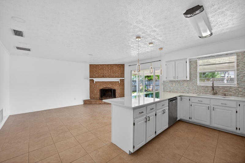 Family Room/Kitchen at 1680 Aspen Ct, Orange Park, FL 32073