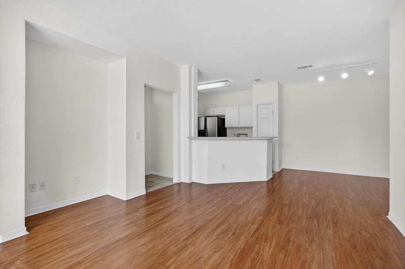 Living Room to Dining at 13703 Richmond Park Dr N #1402, Jacksonville, FL 32224