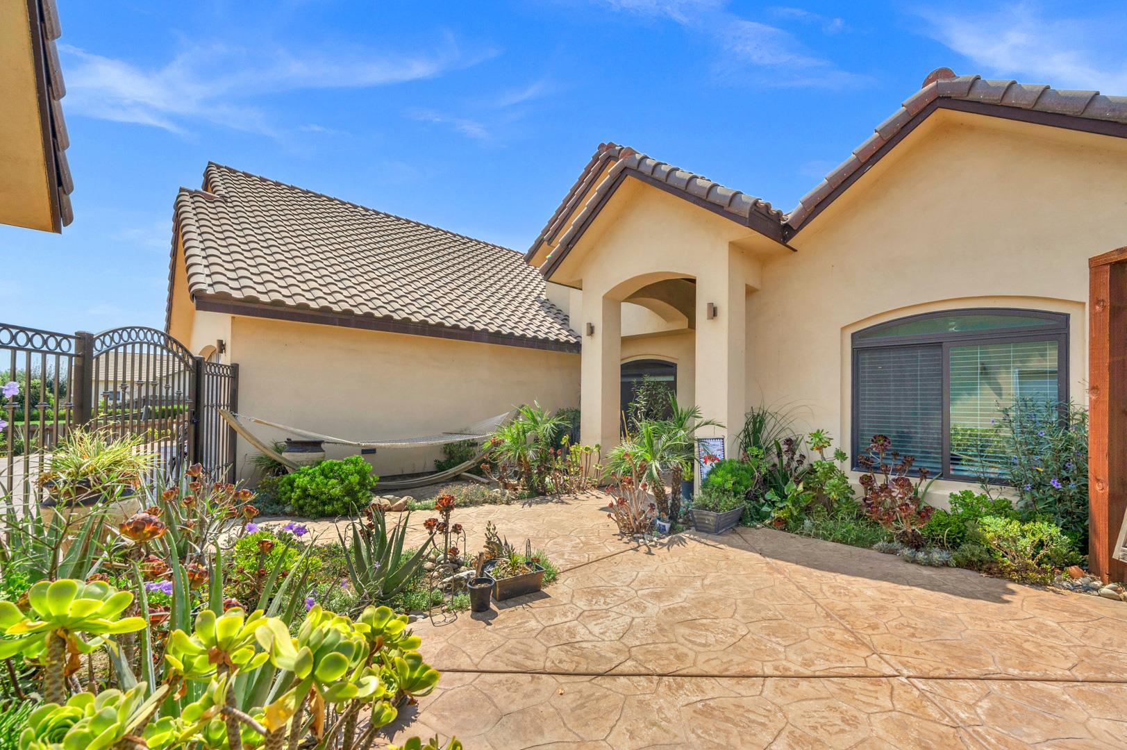 1139 N Citrus Ct, photo 44