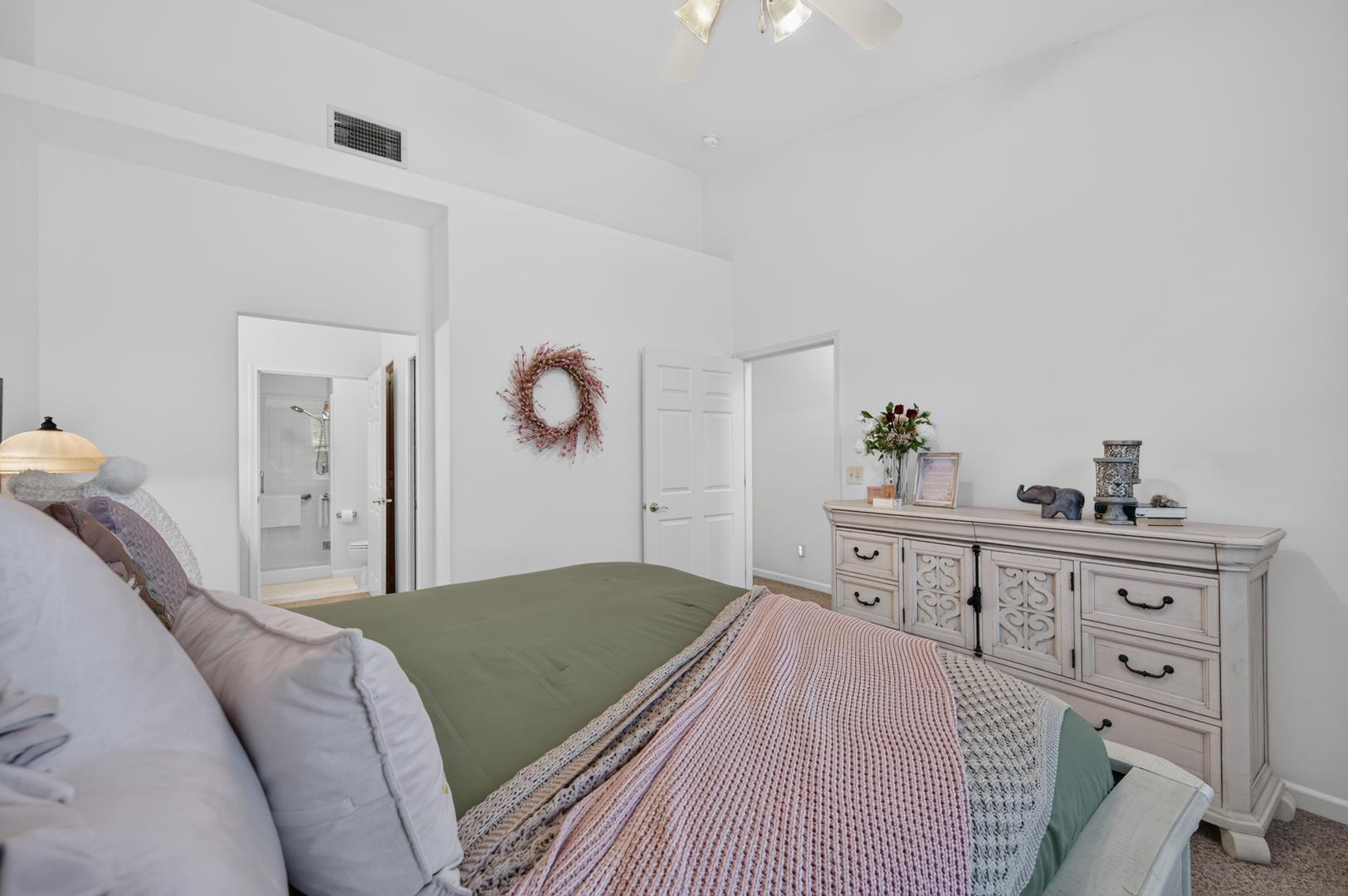 337 Village Dr, photo 60