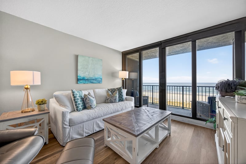 Photo 2 of 601 1st St, Jacksonville Beach, FL 32250, photographed by Megapixeler