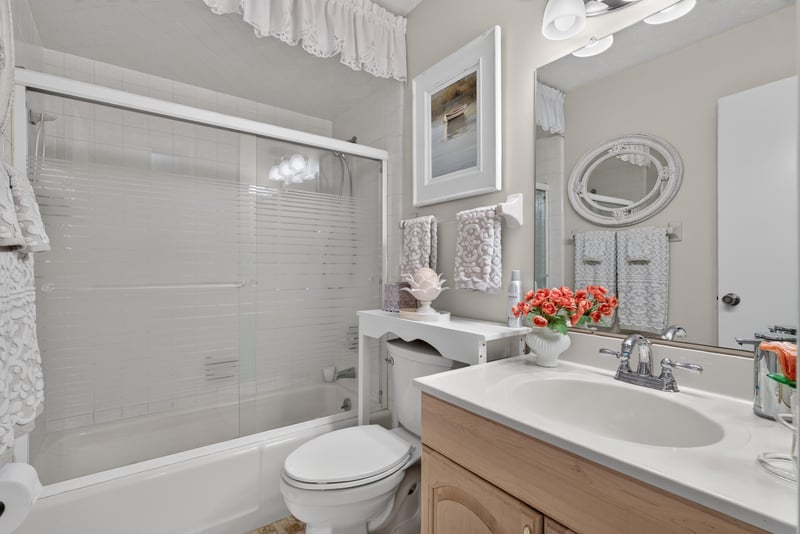 Photo 36 of 1555 Surrey Glen Cove, Middleburg, FL 32068, photographed by Megapixeler