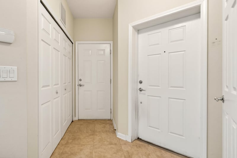 Photo 5 of 8699 Little Swift Cir unit 25g, Jacksonville, FL 32256, photographed by Megapixeler