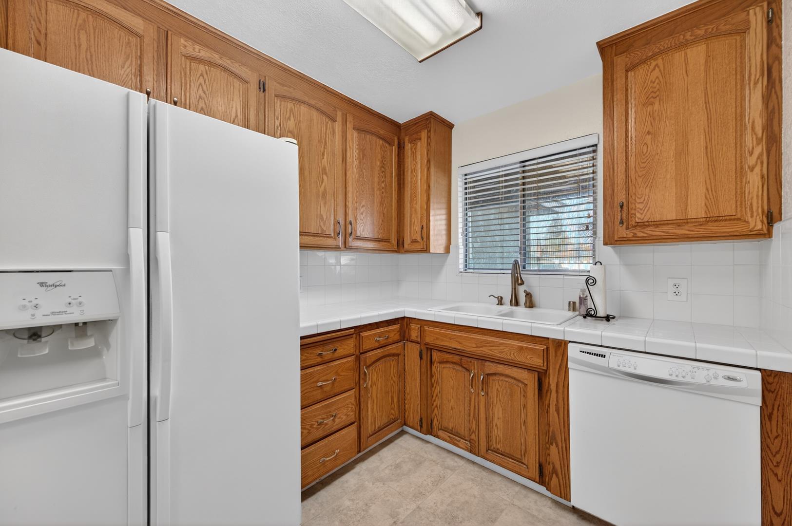 1335 Cindy Ave, photo 15