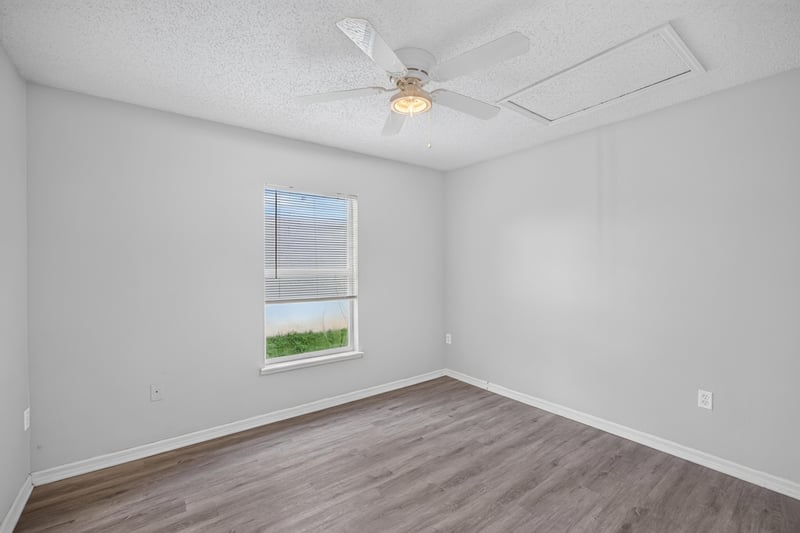 Photo 31 of 5563 Westland Station Rd, Jacksonville, FL 32244, photographed by Megapixeler