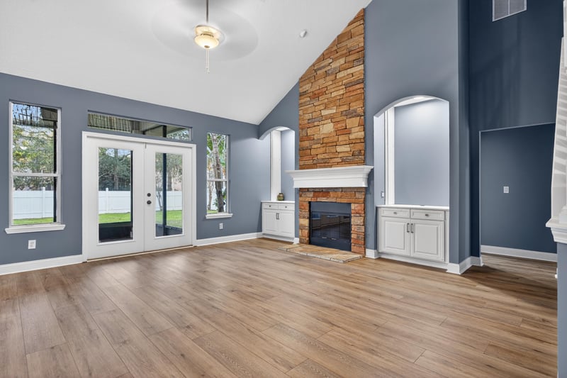 Photo 9 of 1949 Woodworth Dr, Orange Park, FL 32065, photographed by Megapixeler