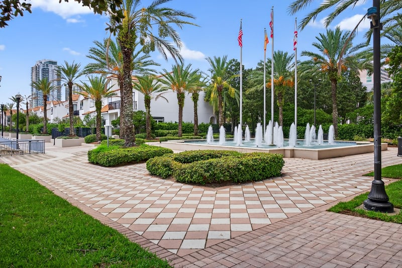 Walkway path to property at 430 E Bay St, Jacksonville, FL 32202
