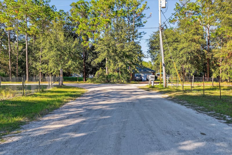 Photo 13 of 3452 Rustic Oak Trail, Middleburg, FL 32068, photographed by Megapixeler