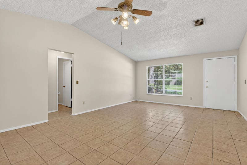 Photo 8 of 2705 Pinewood Blvd N, Middleburg, FL 32068, photographed by Megapixeler