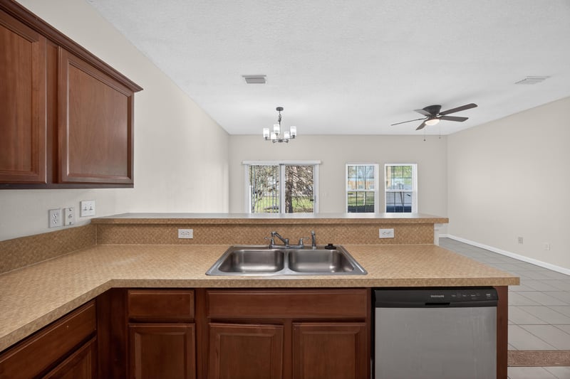 Photo 10 of 1509 Biscayne Bay Dr, Jacksonville, FL 32218, photographed by Megapixeler