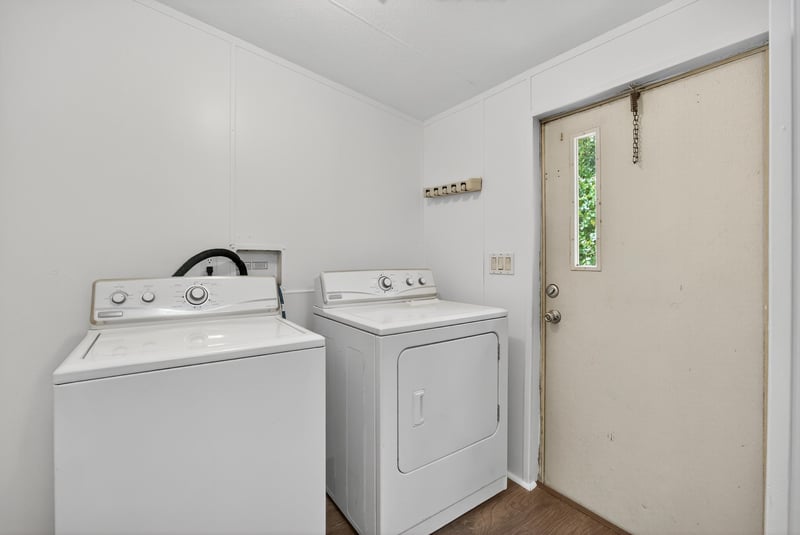 Photo 29 of 489 Starratt Rd, Jacksonville, FL 32218, photographed by Megapixeler