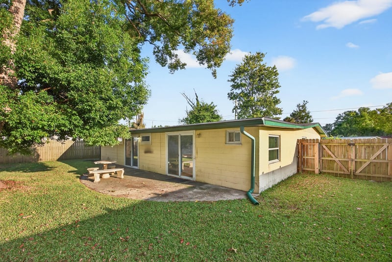 Photo 30 of 517 Renne Dr N, Jacksonville, FL 32218, photographed by Megapixeler