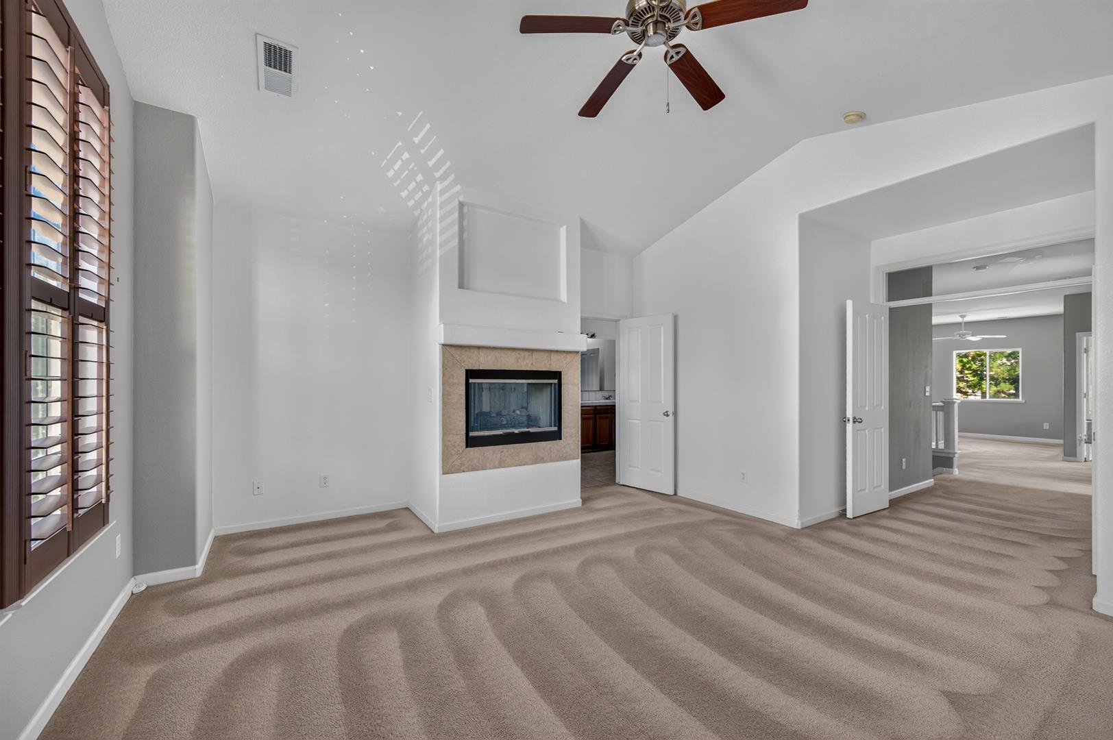 1114 E Oakmont Ave, photo 57