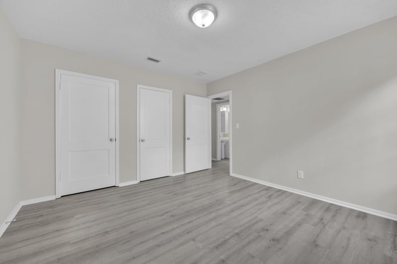 Photo 17 of 1641 Charon Rd, Jacksonville, FL 32205, photographed by Megapixeler