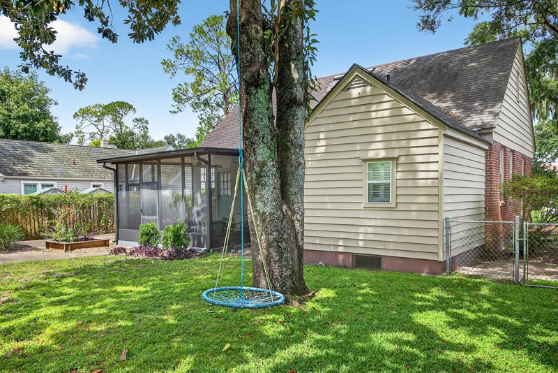Photo 37 of 1152 Mapleton Rd, Jacksonville, FL 32207, photographed by Megapixeler