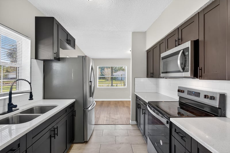 Photo 14 of 5822 Begonia Rd, Jacksonville, FL 32209, photographed by Megapixeler