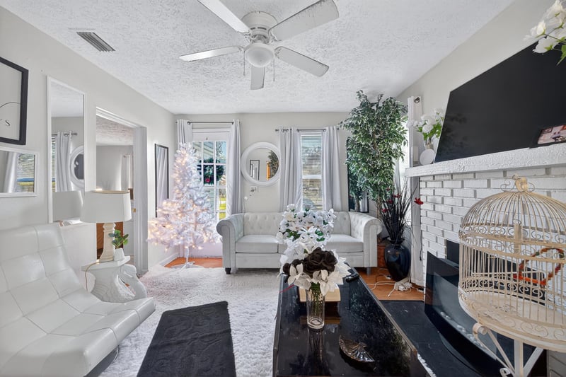 Gina (91) at 1209 Ida St, Jacksonville, FL 32208