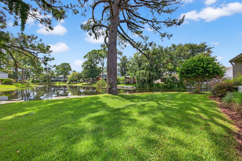 Photo 36 of 2086 Sandpiper Ct, Ponte Vedra Beach, FL 32082, photographed by Megapixeler