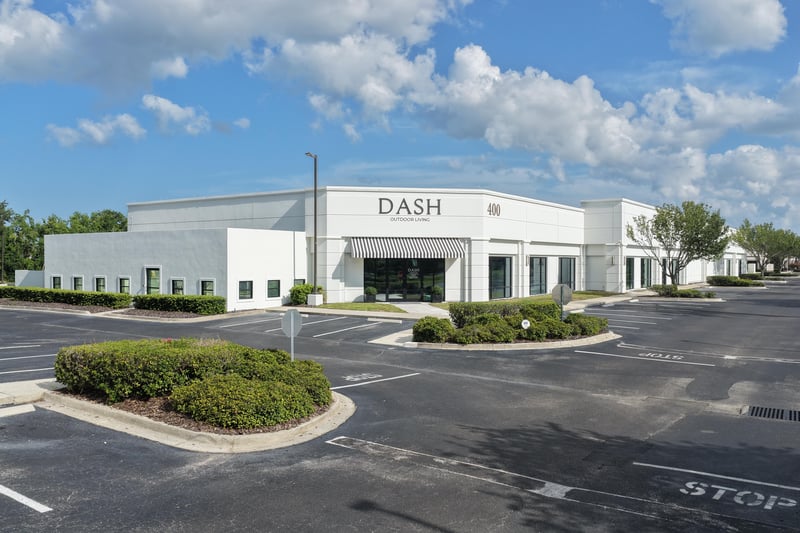 Side view of the DASH building facade at 10550 Deerwood Park Blvd, Jacksonville, FL 32256