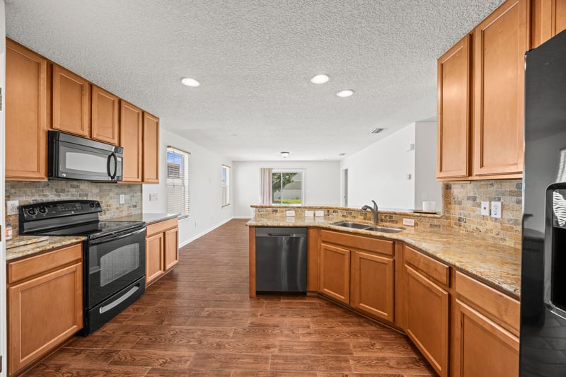 Photo 13 of 631 Sunny Stroll Dr, Middleburg, FL 32068, photographed by Megapixeler