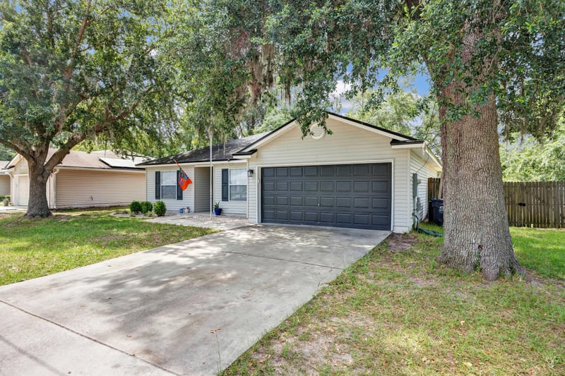 Photo 2 of 518 Lissie Ct, Macclenny, FL 32063, photographed by Megapixeler