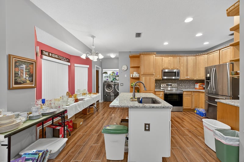 Photo 14 of 11319 Simmons Rd, Jacksonville, FL 32218, photographed by Megapixeler
