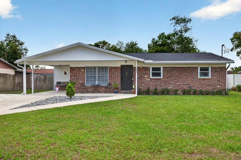 Photo 27 of 11506 Renne Dr E, Jacksonville, FL 32218, photographed by Megapixeler