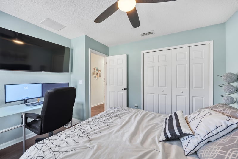 Photo 25 of 526 Arborwood Dr, Jacksonville, FL 32218, photographed by Megapixeler