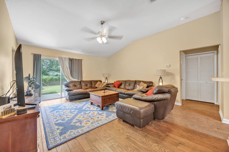 Photo 9 of 518 Lissie Ct, Macclenny, FL 32063, photographed by Megapixeler