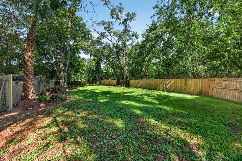 Photo 33 of 4468 Englewood Ave, Jacksonville, FL 32207, photographed by Megapixeler