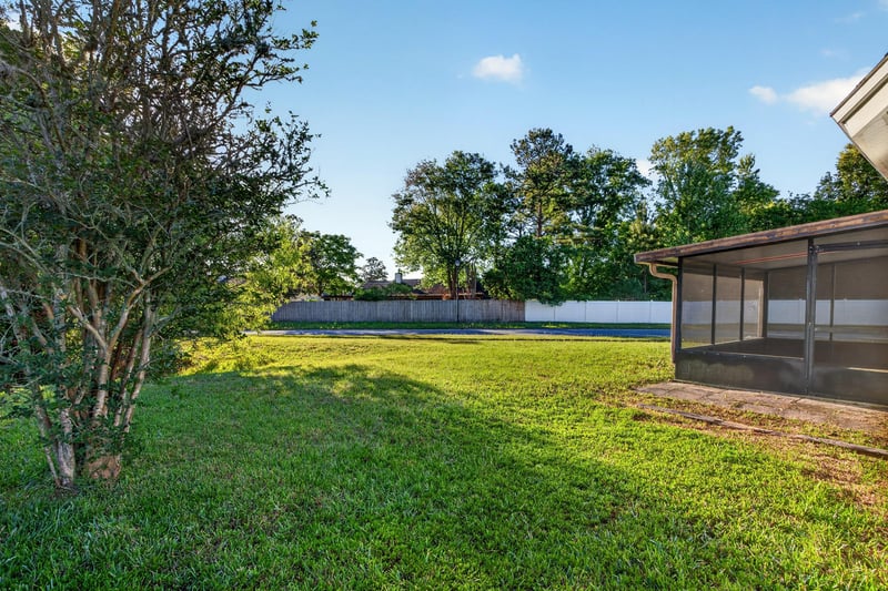 Photo 37 of 171 Annandale Dr E, Jacksonville, FL 32225, photographed by Megapixeler