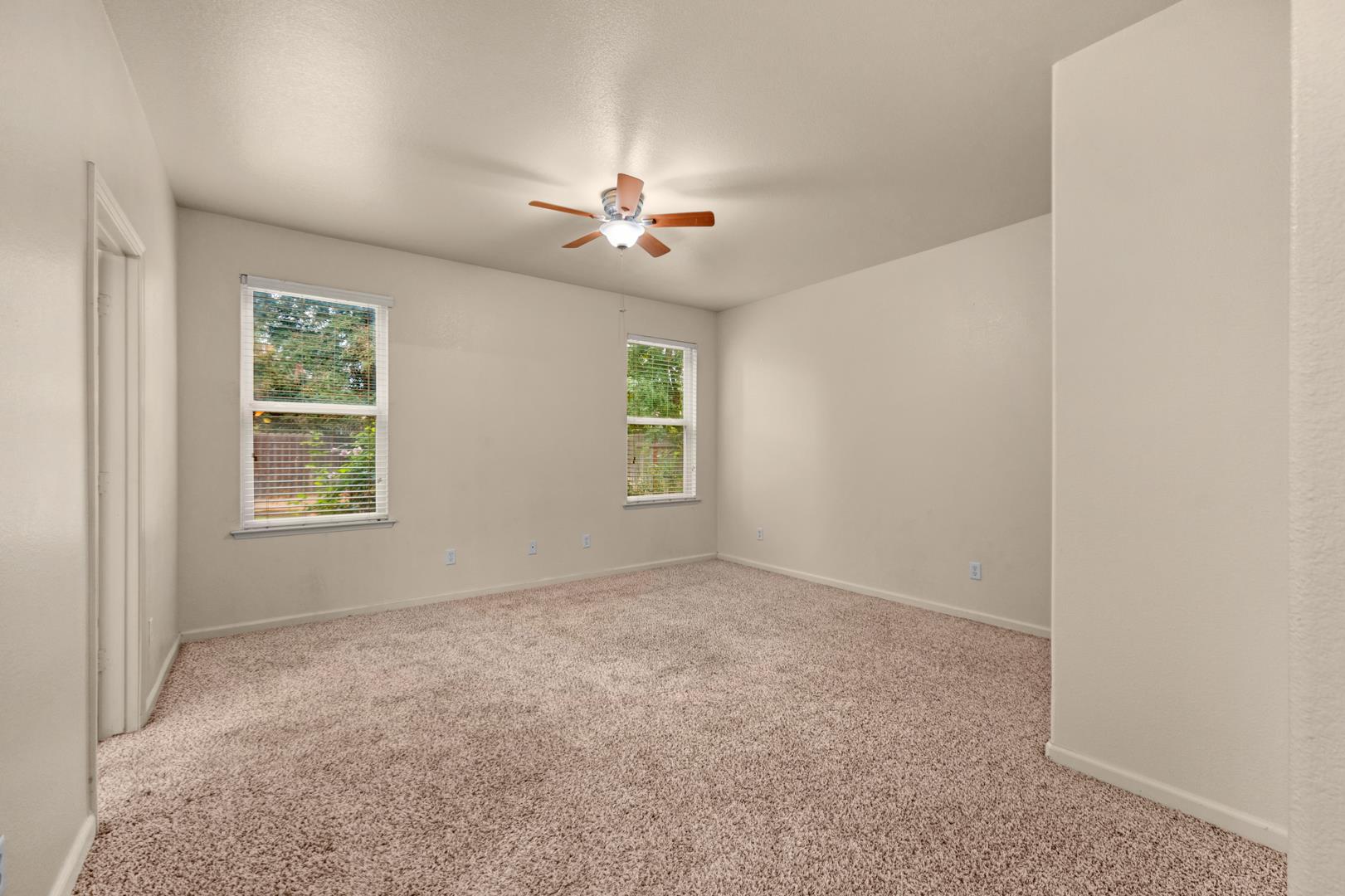 239 N Timmy Ave, photo 23