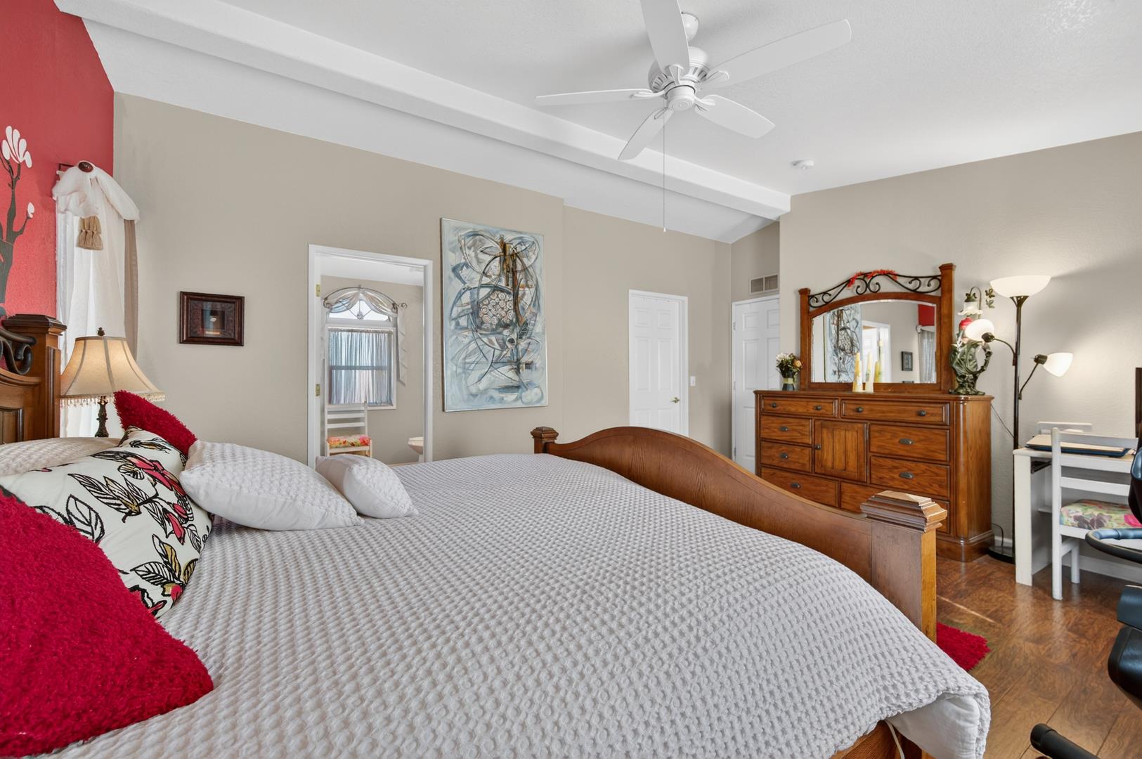 105 W Herndon #3, photo 32