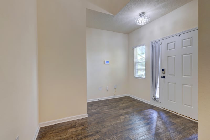 Photo 4 of 8166 Meadow Walk Ln, Jacksonville, FL 32256, photographed by Megapixeler