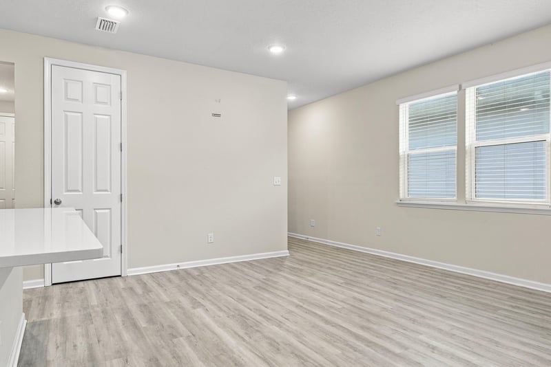 Bonus room with bay window at 7088 Mahogany Run Dr, Jacksonville, FL 32244