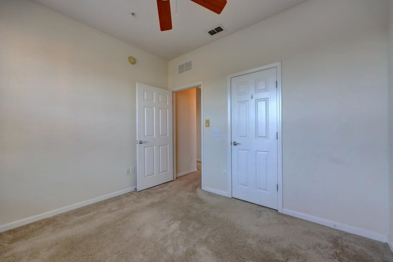 Bedroom 3 at 11251 Campfield Dr unit 1403, Jacksonville, FL 32256