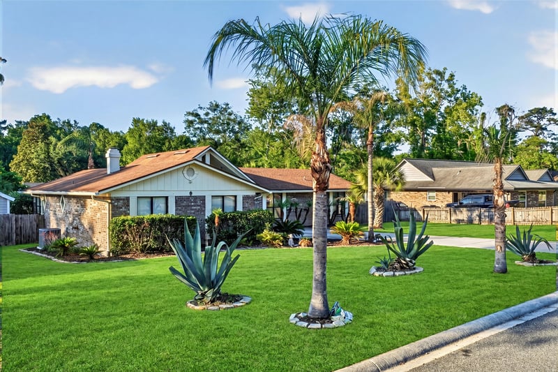 Photo 7 of 2556 Bottomridge Dr, Orange Park, FL 32065, photographed by Megapixeler