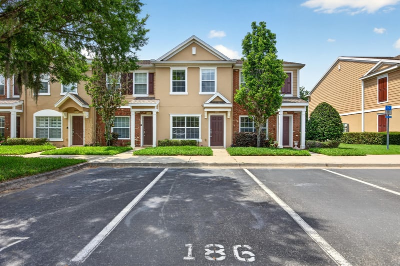 Photo 3 of 8098 Summer Palm Ct, Jacksonville, FL 32256, photographed by Megapixeler